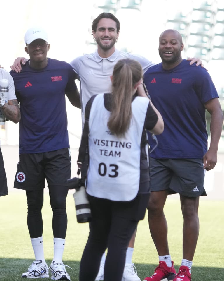 12_8_25 Mimi Murad BTS (3)